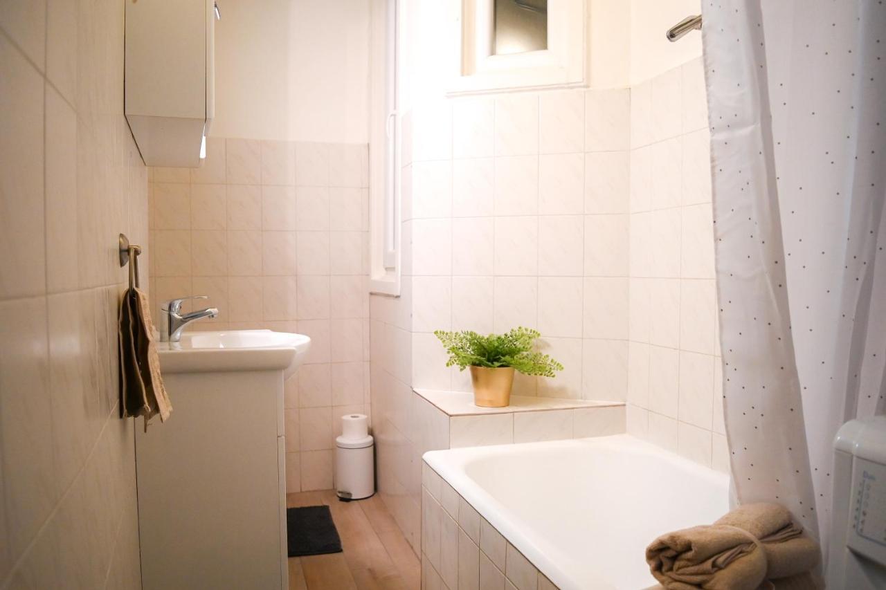 Your Home In Budapest: Cozy, Central & Silent Exteriör bild